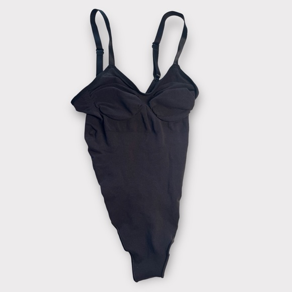 Skims S/M sculpting thong bodysuit onyx - Picture 5 of 6